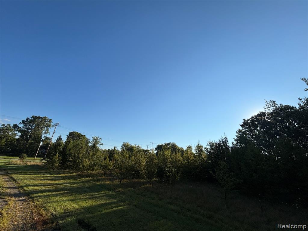 E E Carpenter Road, Flint, MI 48505 — Photo 7