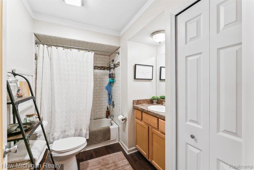 906 MAIN Street, Fenton, MI 48430 — Photo 29
