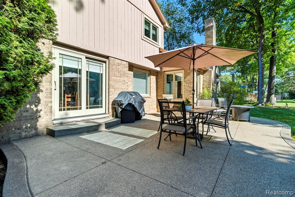 6572 Forest Park Drive, Troy, MI 48098 — Photo 8