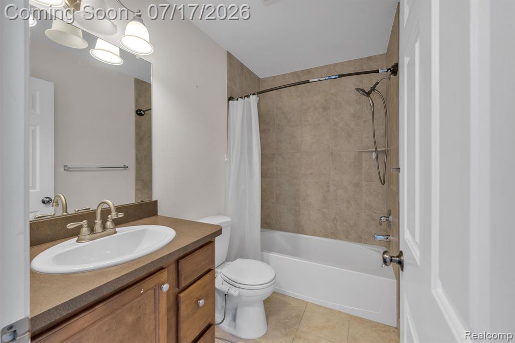 41101 N Maplewood Drive, Canton, MI 48187 — Photo 46