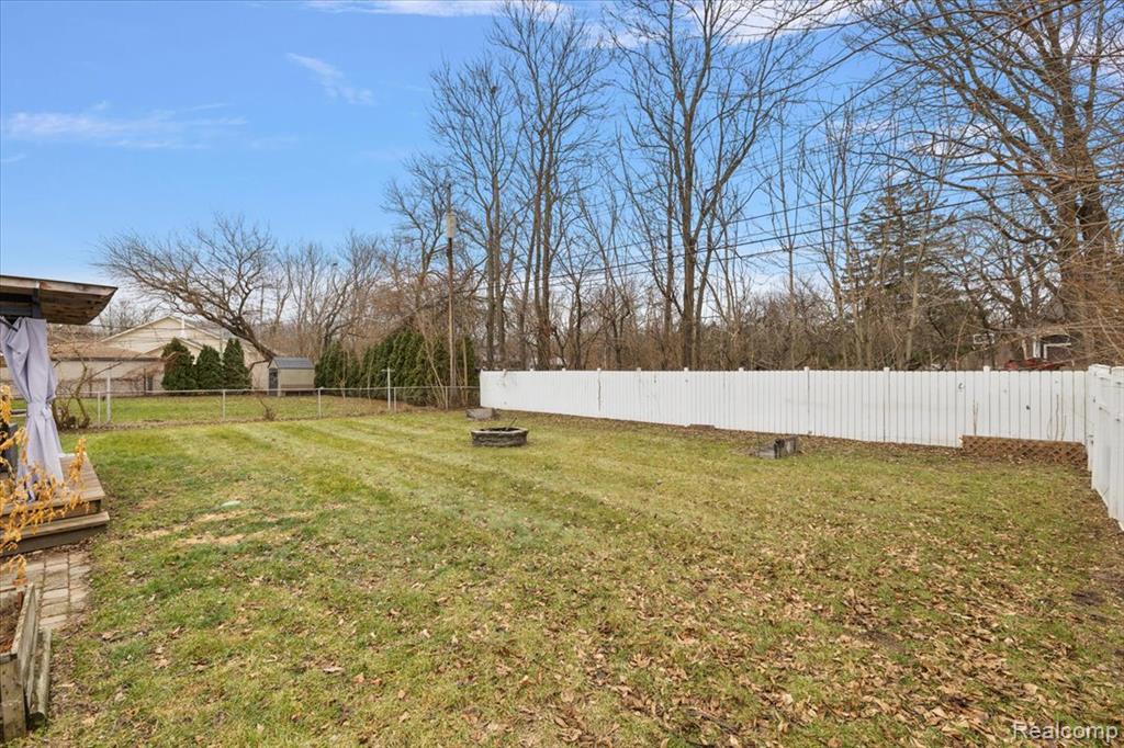41859 Betley Drive, Sterling Heights, MI 48313 — Photo 7