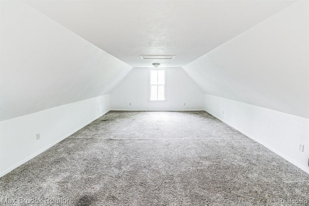 702 S BARNES Street, Mason, MI 48854 — Photo 13