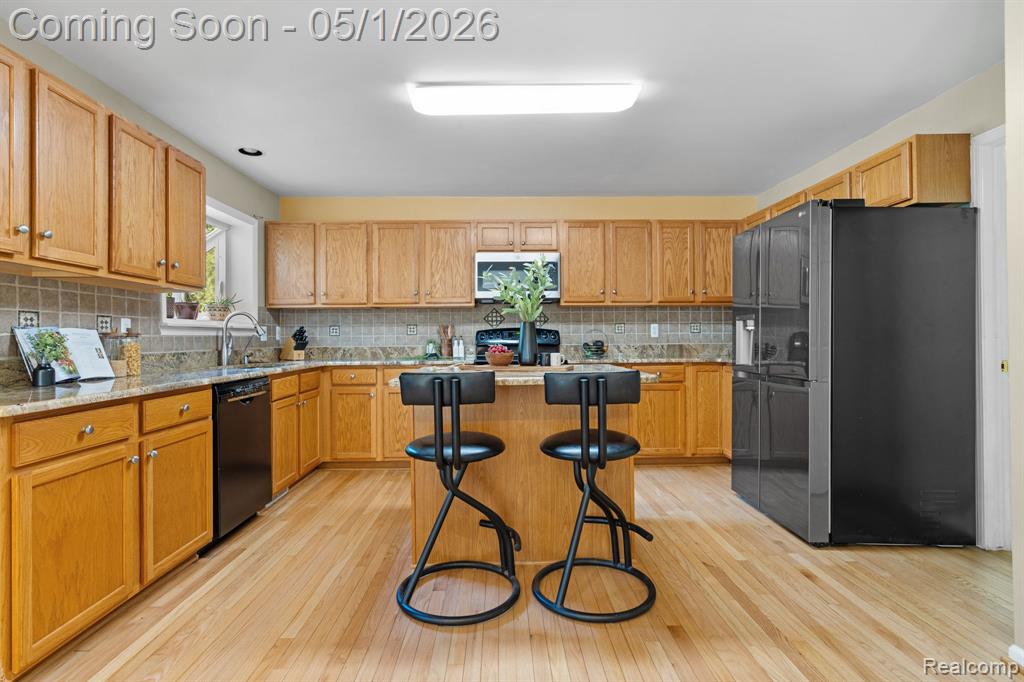 1861 Twin Sun Circle, Walled Lake, MI 48390 — Photo 34