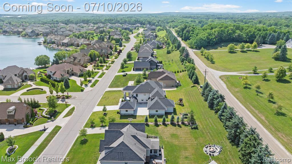 10464 Stoney Point Drive, South Lyon, MI 48178 — Photo 81