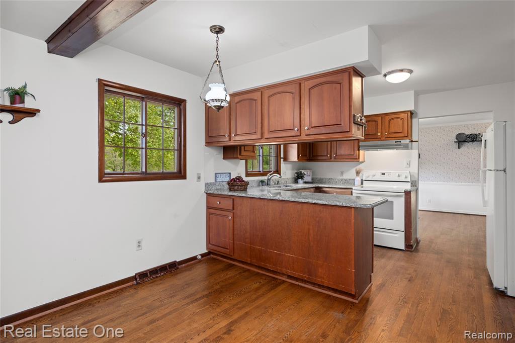 1675 Ledbury Drive, Bloomfield Hills, MI 48304 — Photo 16