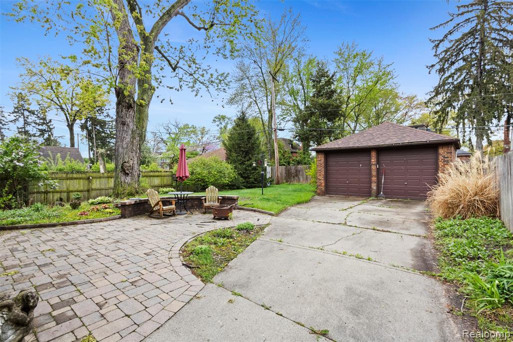18925 Birchcrest Drive, Detroit, MI 48221 — Photo 47