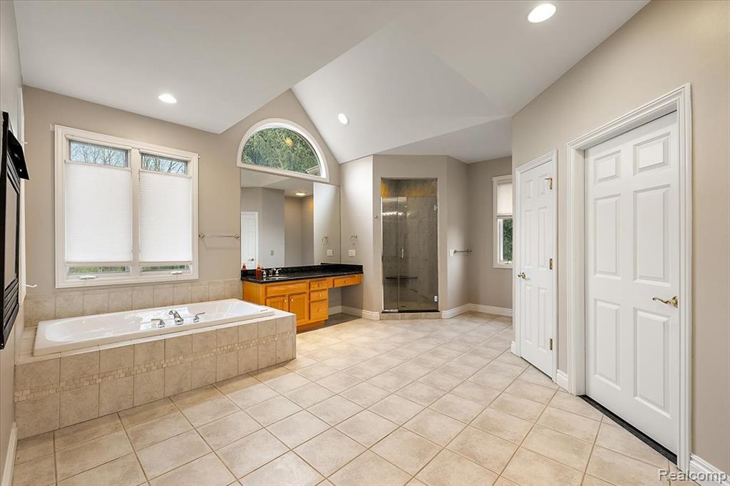 3725 Mountain Laurel Court, Oakland, MI — Photo 33