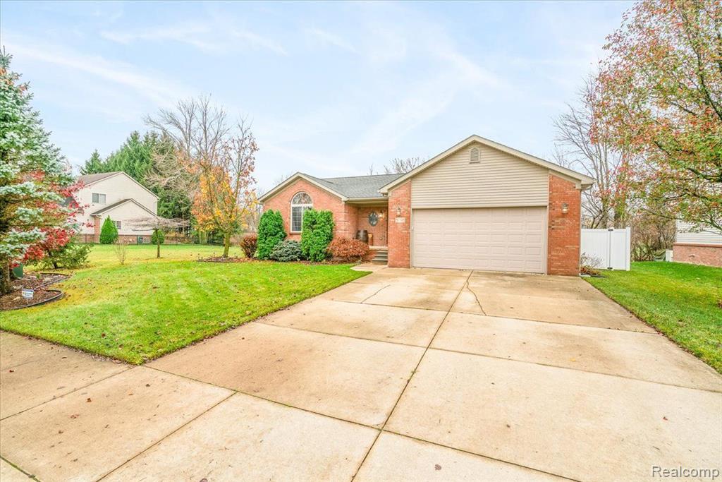 12391 SPENCER Lane, Carleton, MI 48117 — Photo 3