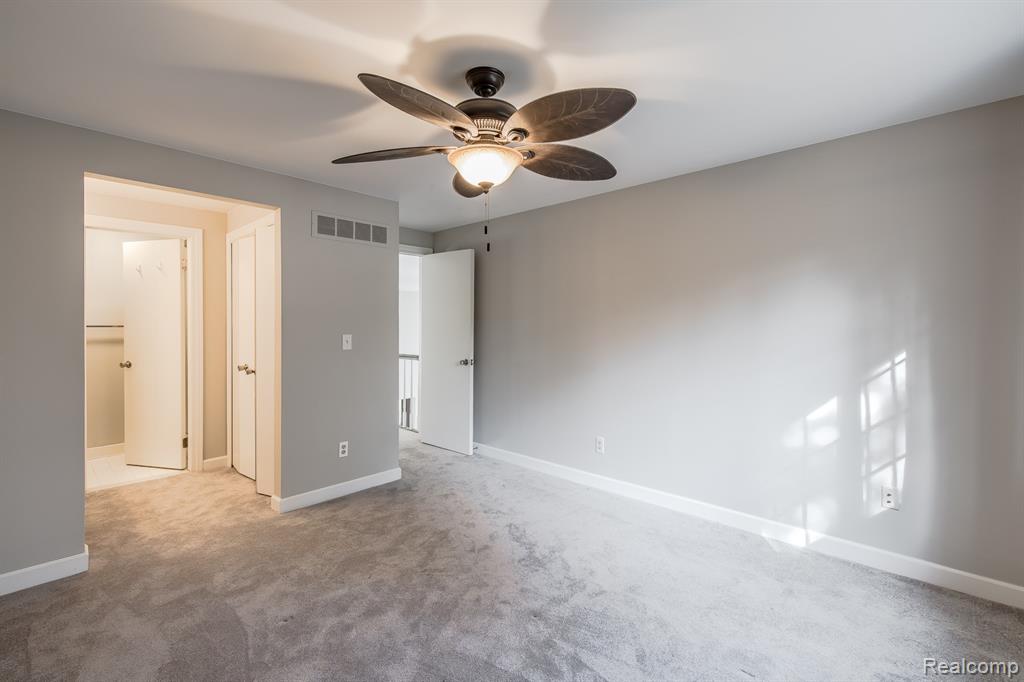 6351 Cherry Tree Court, Rochester Hills, MI 48306 — Photo 46