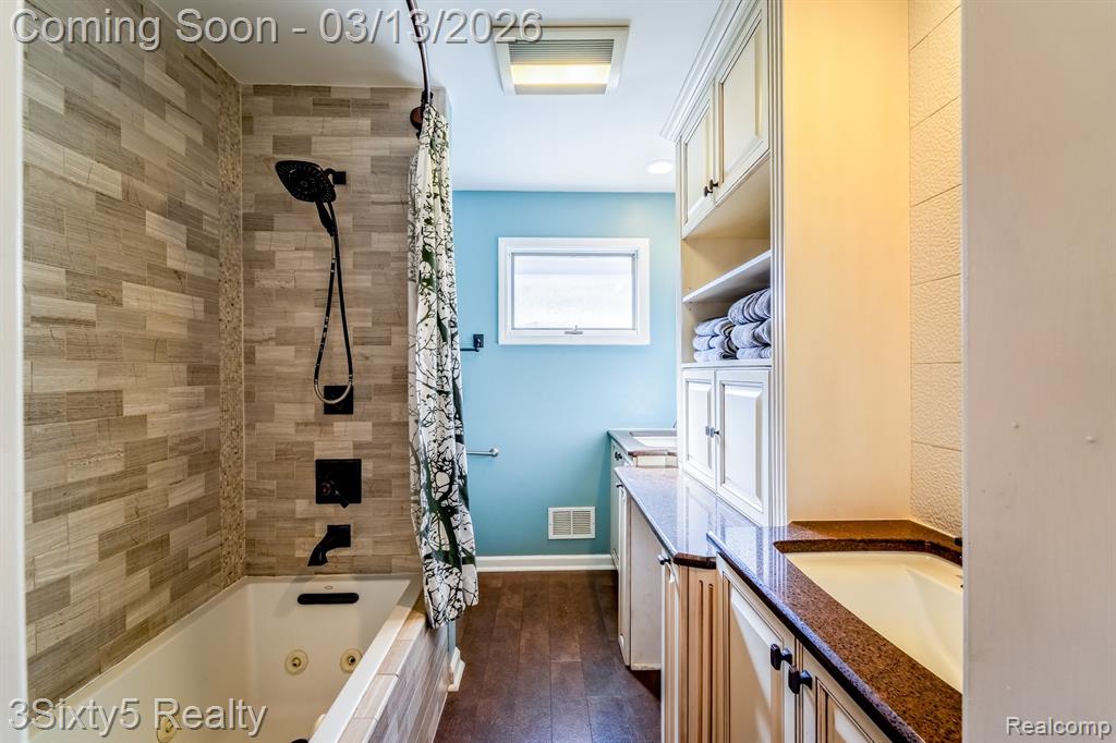 4894 Hillcrest Road, Trenton, MI 48183 — Photo 14