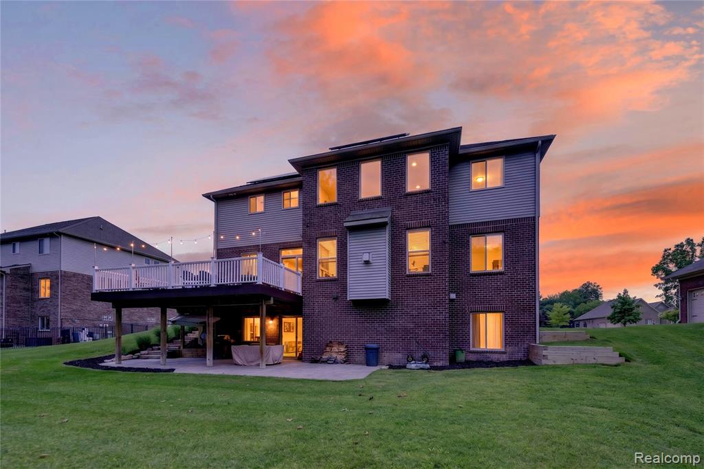 9665 Windsor Lane, Clarkston, MI 48348 — Photo 2