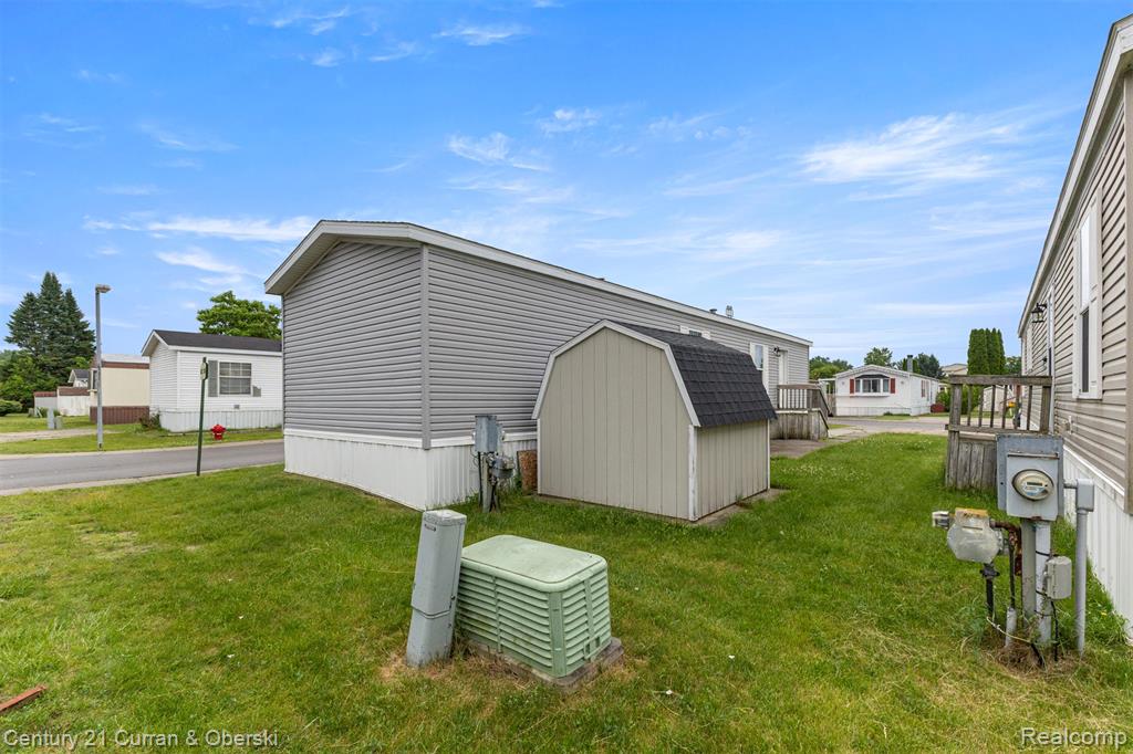 76 Fawn Lake Drive, Walled Lake, MI 48390 — Photo 22