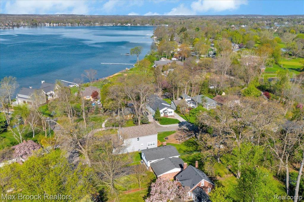 4332 LANETTE Drive, Waterford, MI 48328 — Photo 34