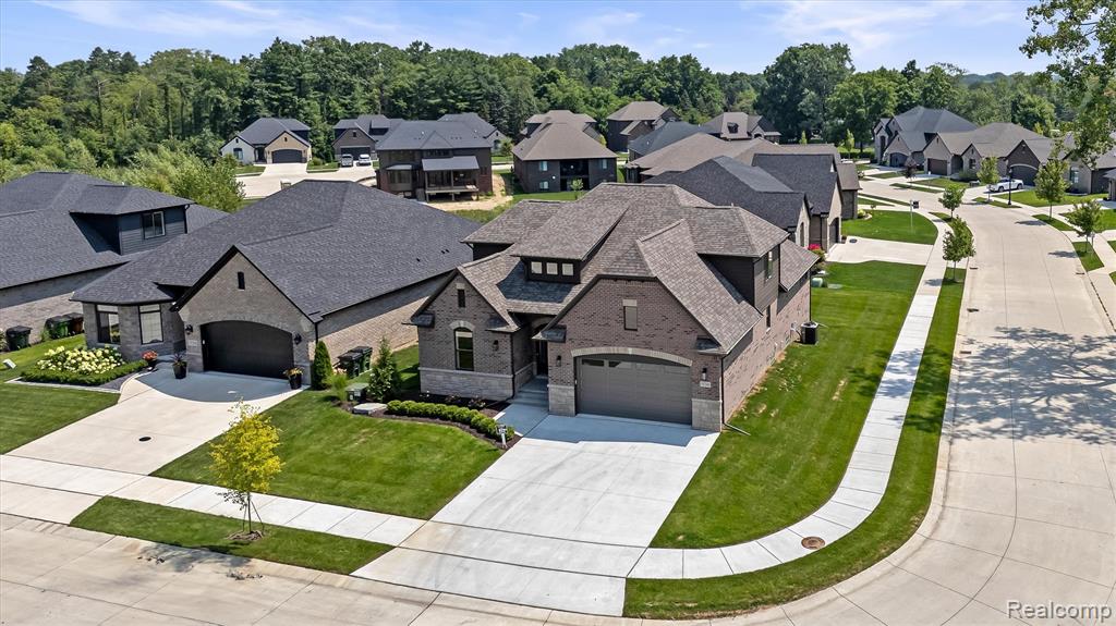 55240 Hanford Court, Shelby Twp, MI 48316 — Photo 2
