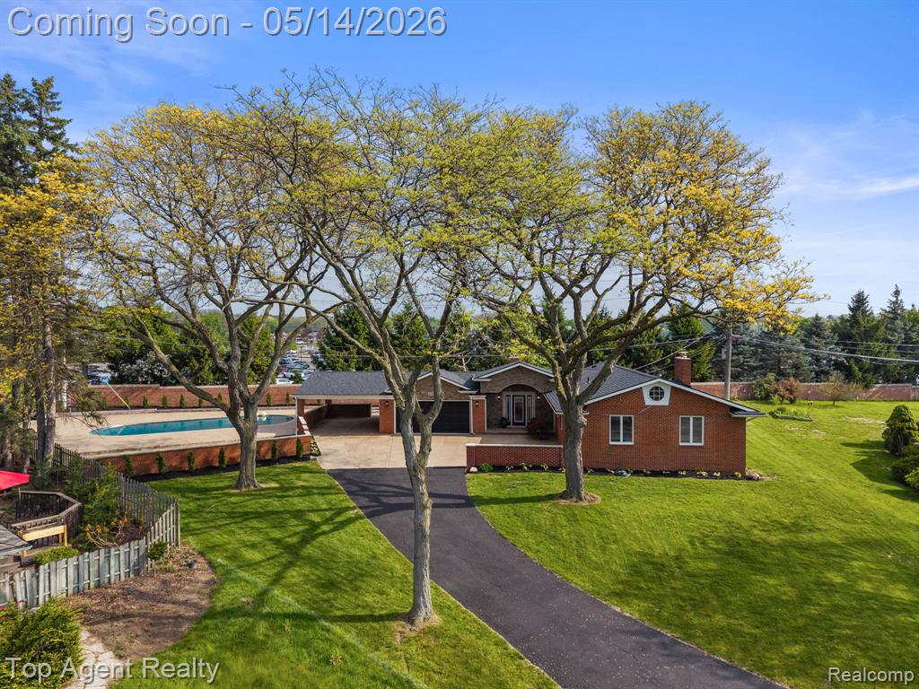 6739 White Pine Court, Bloomfield Hills, MI 48301 — front exterior