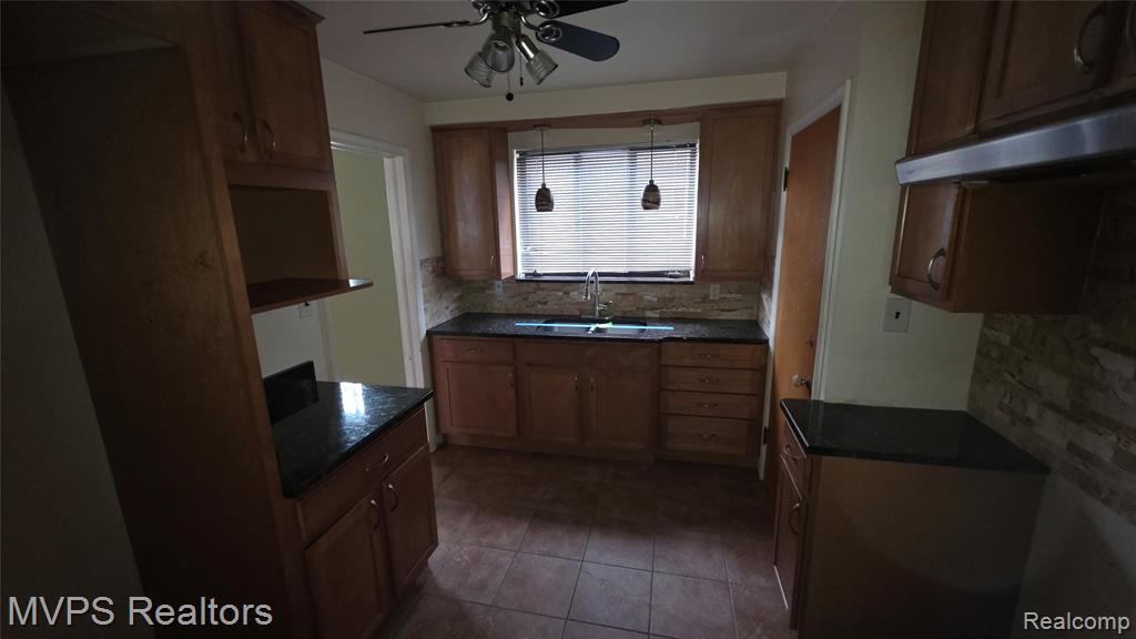 15031 Eastburn Street, Detroit, MI 48205 — Photo 18