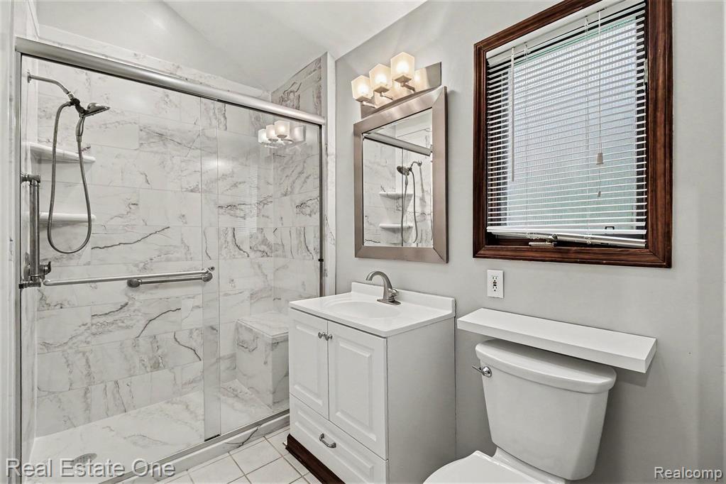 418 Austin Avenue, Royal Oak, MI 48067 — Photo 7