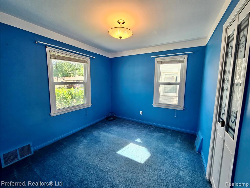 24353 Dartmouth Street, Dearborn Heights, MI 48125 — Photo 9