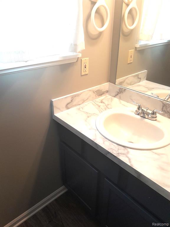 4468 MARKET PLACE, Flint, MI 48506 — Photo 18