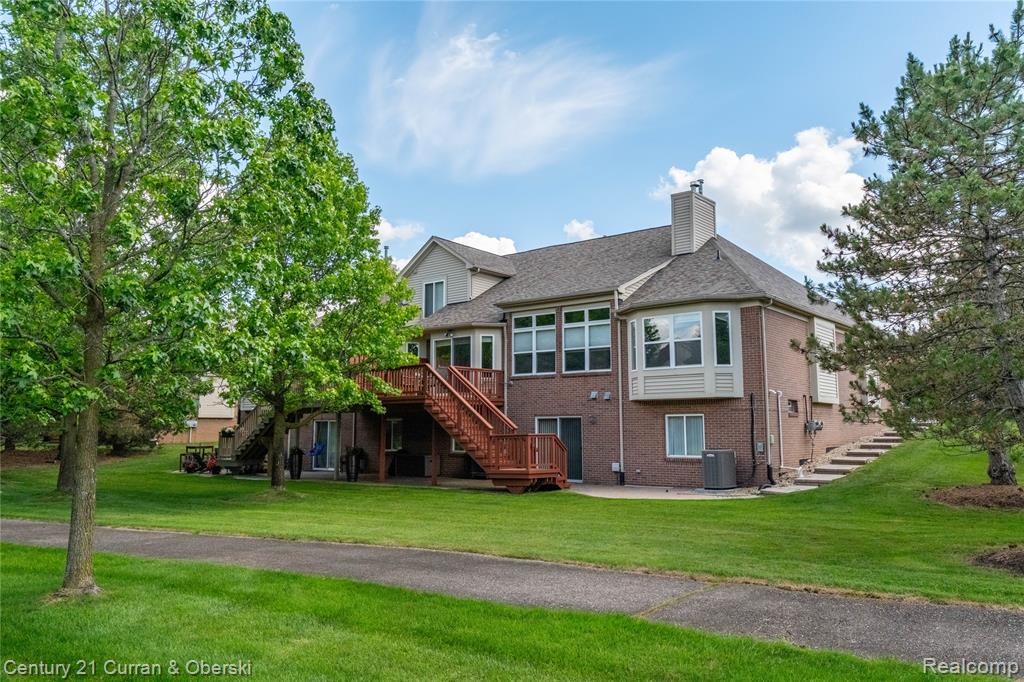 49468 N Glacier, Northville, MI 48168 — Photo 42