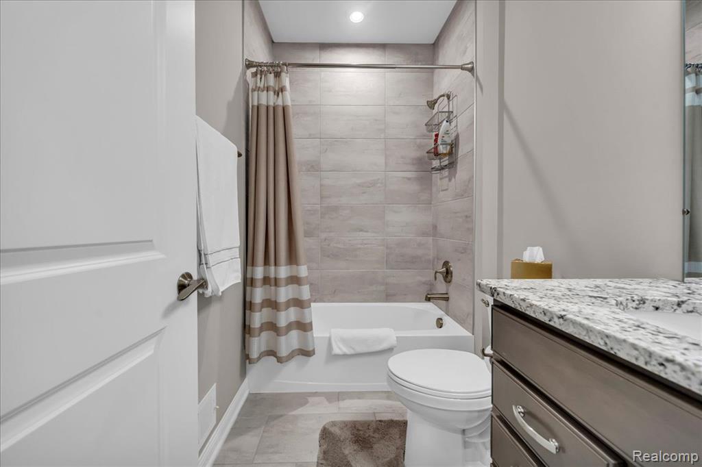 48854 Windfall Road, Novi, MI — Photo 12