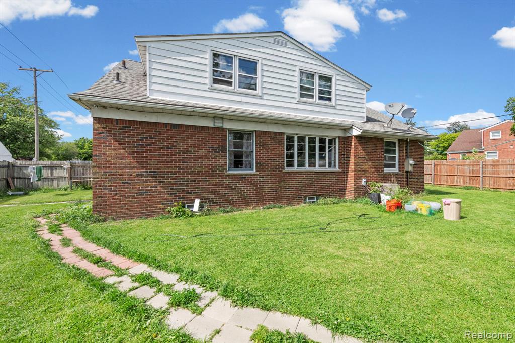 7208 Jackson Avenue, Warren, MI 48091 — Photo 30