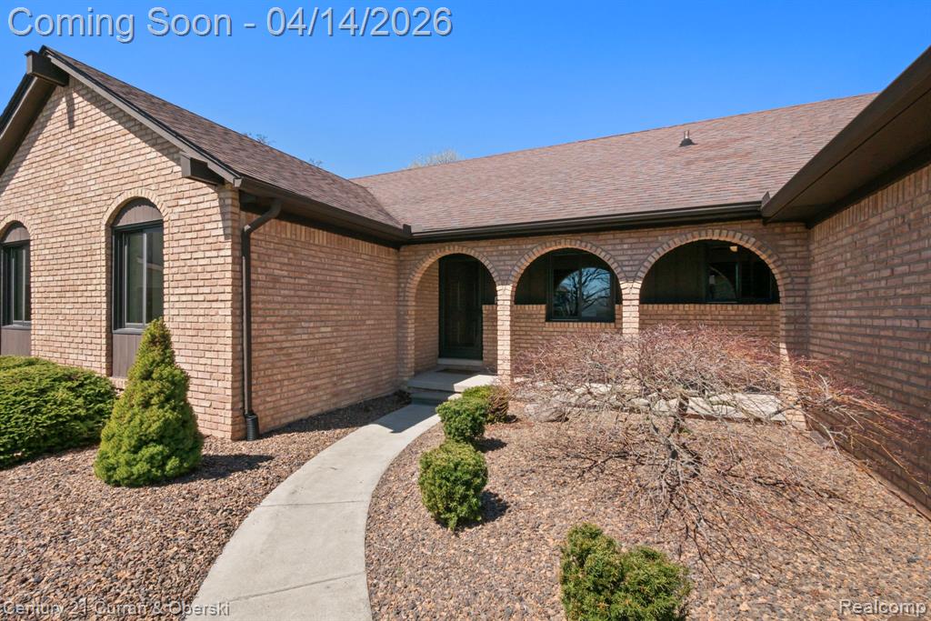 41100 White Haven Court, Northville, MI 48168 — Photo 10