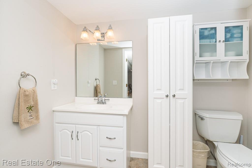 6615 Chatham Circle, Rochester Hills, MI 48306 — Photo 44