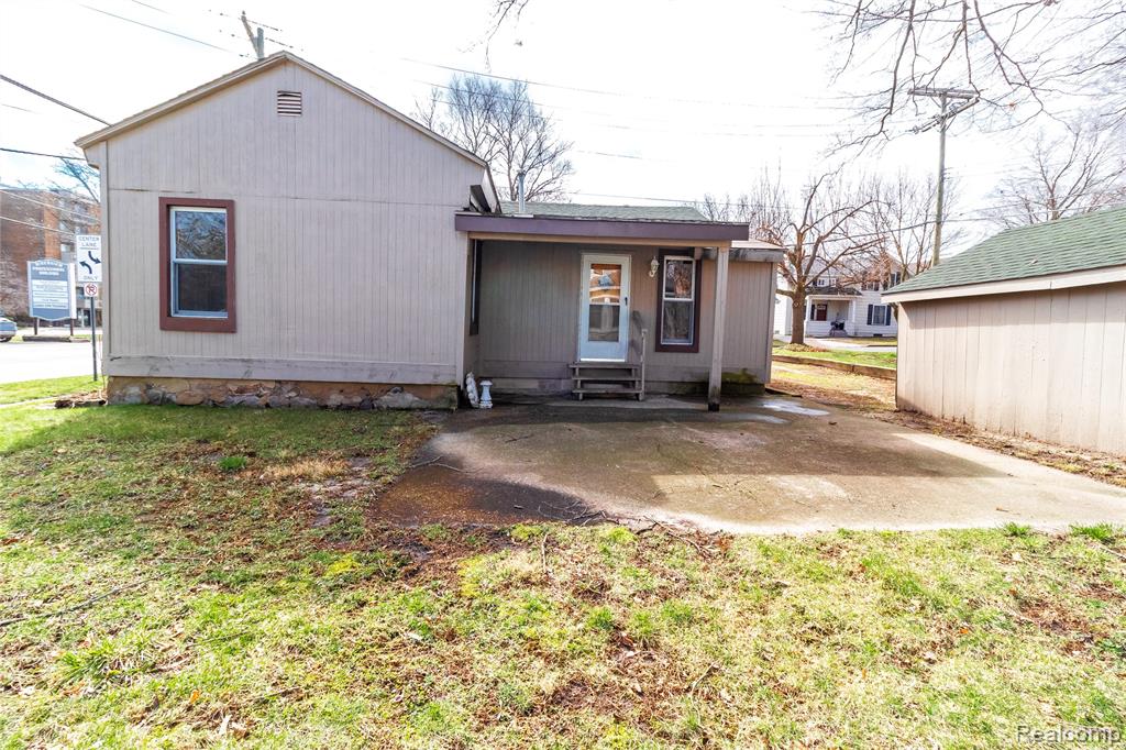 6 Law Street, Lapeer, MI 48446 — Photo 18