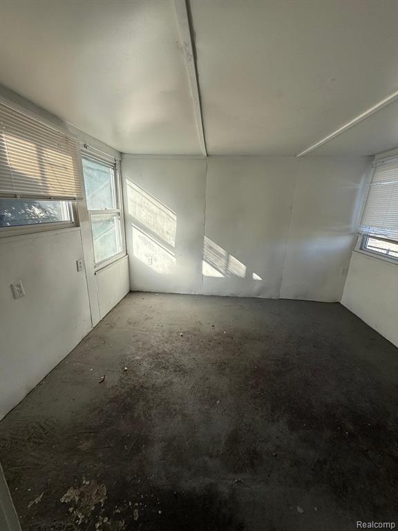13607 VIRGIL Street, Detroit, MI 48223 — Photo 4
