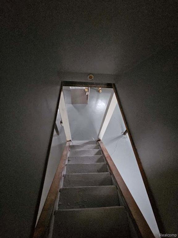 8442 Warwick Street, Detroit, MI 48228 — Photo 21