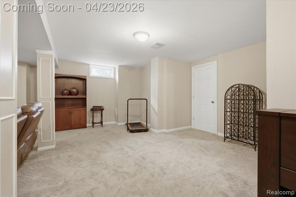 2309 Wood Creek Court, Burton, MI 48519 — Photo 33