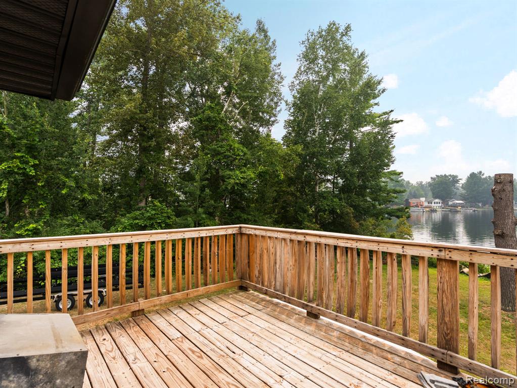 6677 Circle Drive, Harrison, MI 48625 — Photo 31