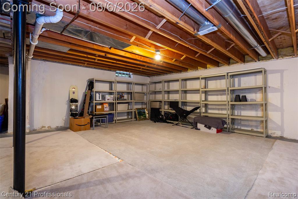 29401 Windmill Court, Farmington, MI 48334 — Photo 43