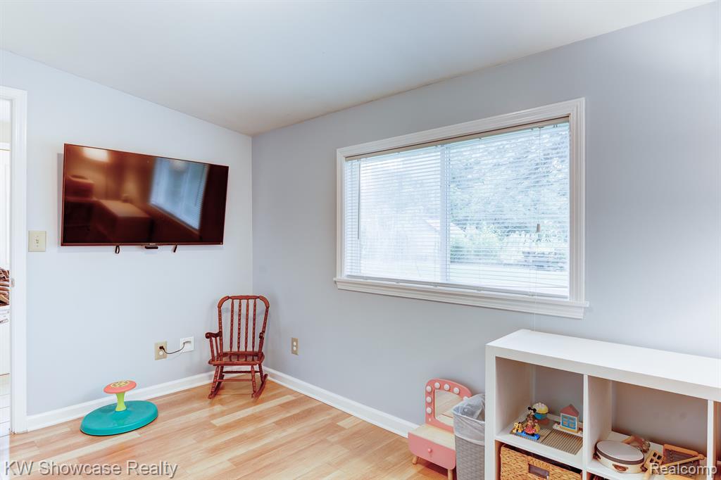 4575 OAKVISTA Avenue, Clarkston, MI — Photo 19
