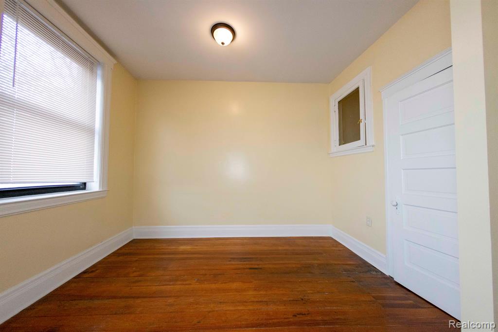 14536 E JEFFERSON Avenue, Detroit, MI 48215 — Photo 16