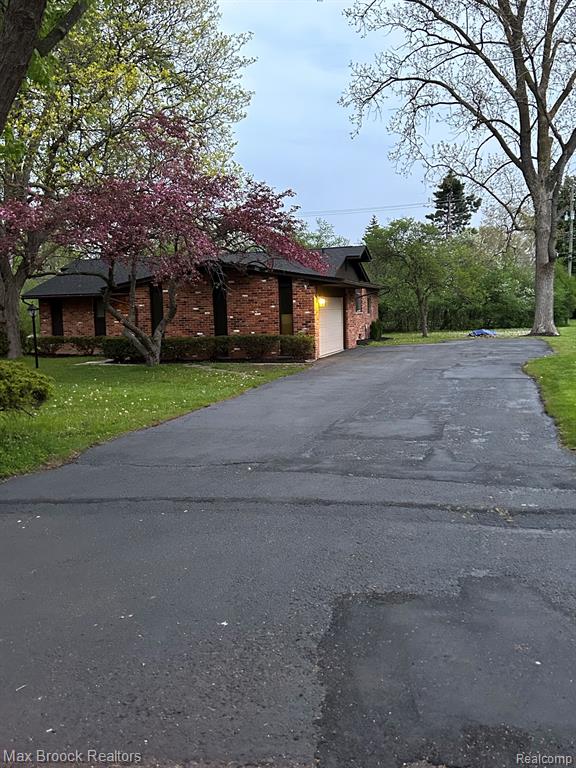 6207 NICHOLAS Drive, West Bloomfield, MI — Photo 6