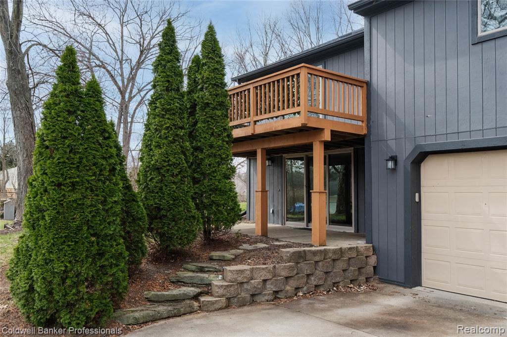 4015 Green Lake Road, West Bloomfield, MI 48324 — Photo 40
