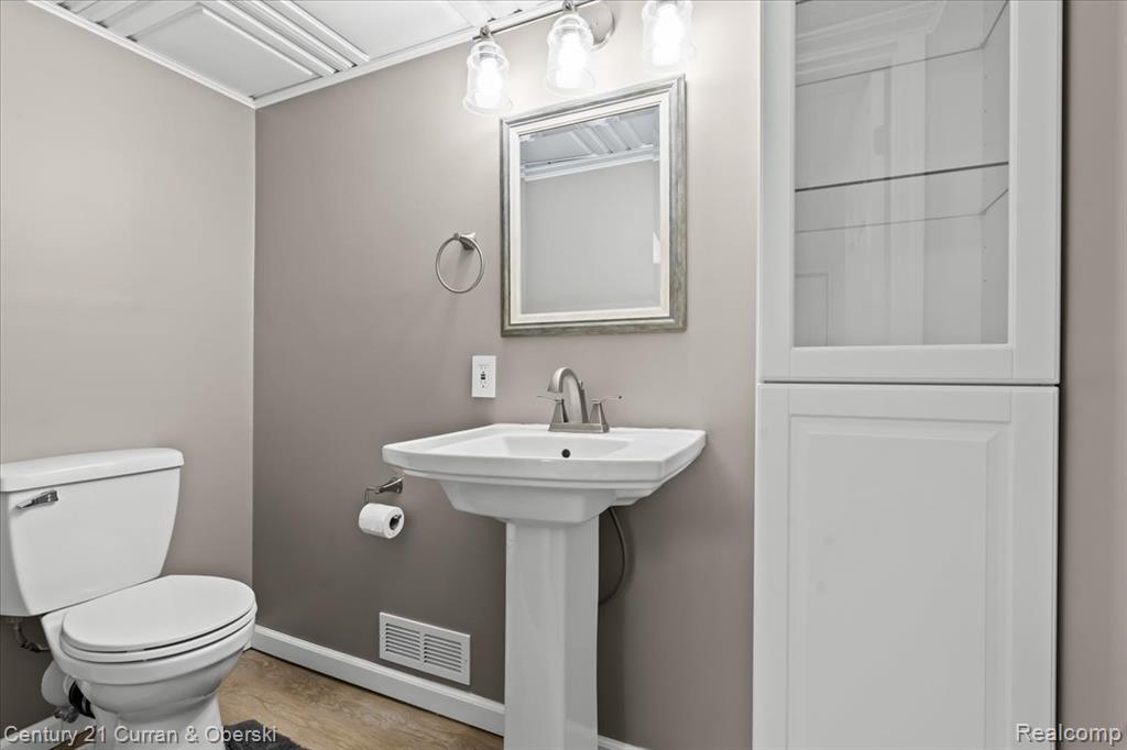 42369 Crestview Circle, Northville, MI 48168 — Photo 41