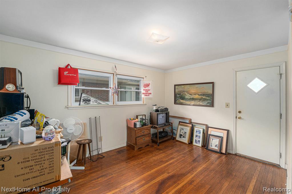 6587 Cortland Avenue, Allen Park, MI 48101 — Photo 8