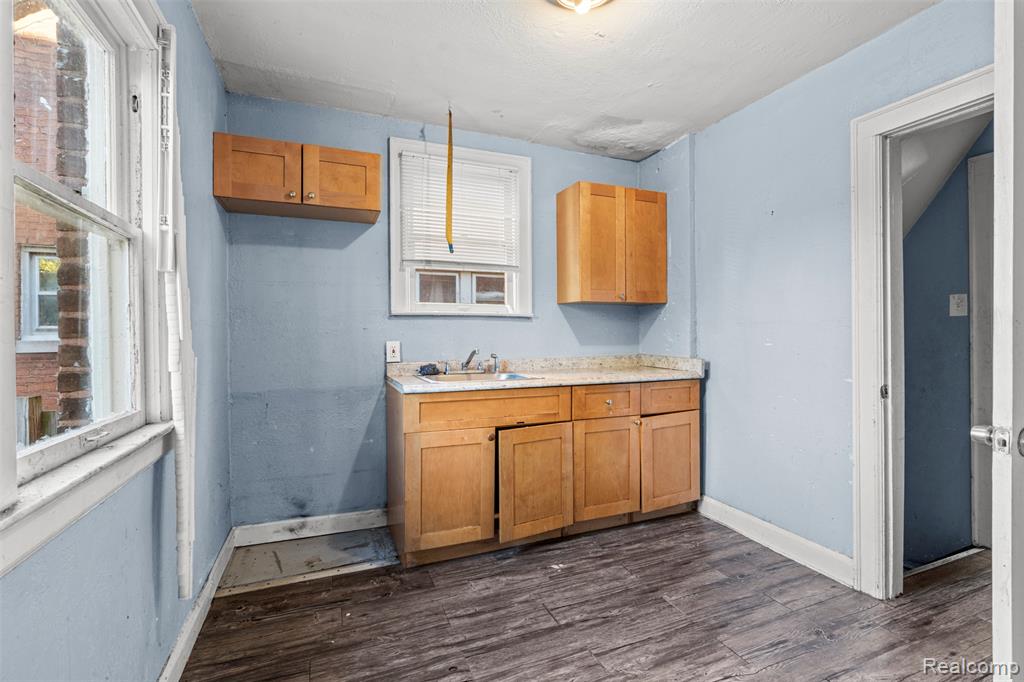9137 Meyers Road, Detroit, MI 48228 — Photo 8