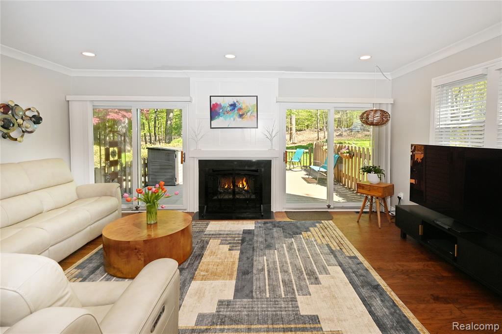 1562 Brentwood Drive, Troy, MI 48098 — Photo 11