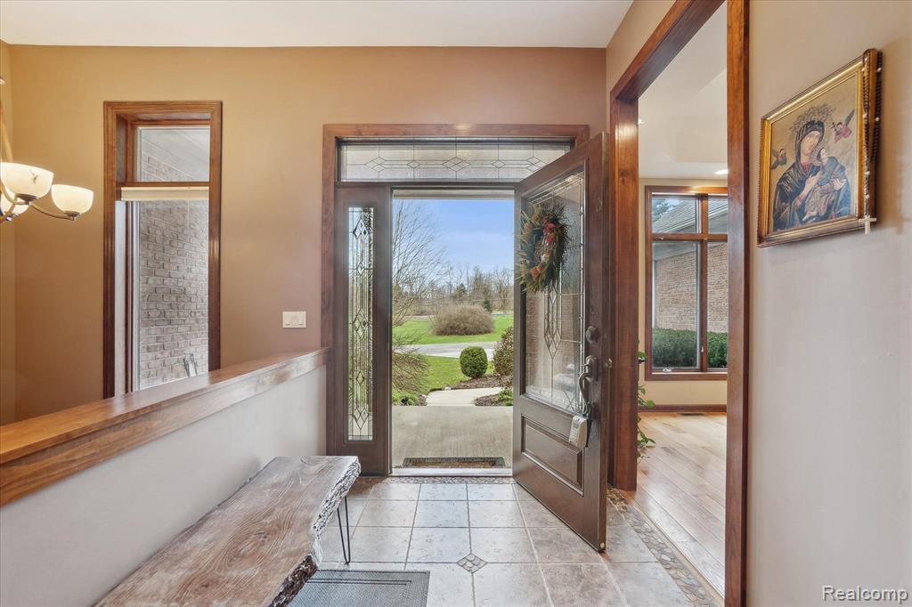 5167 HUNTERS Ridge, Holly, MI 48442 — Photo 6