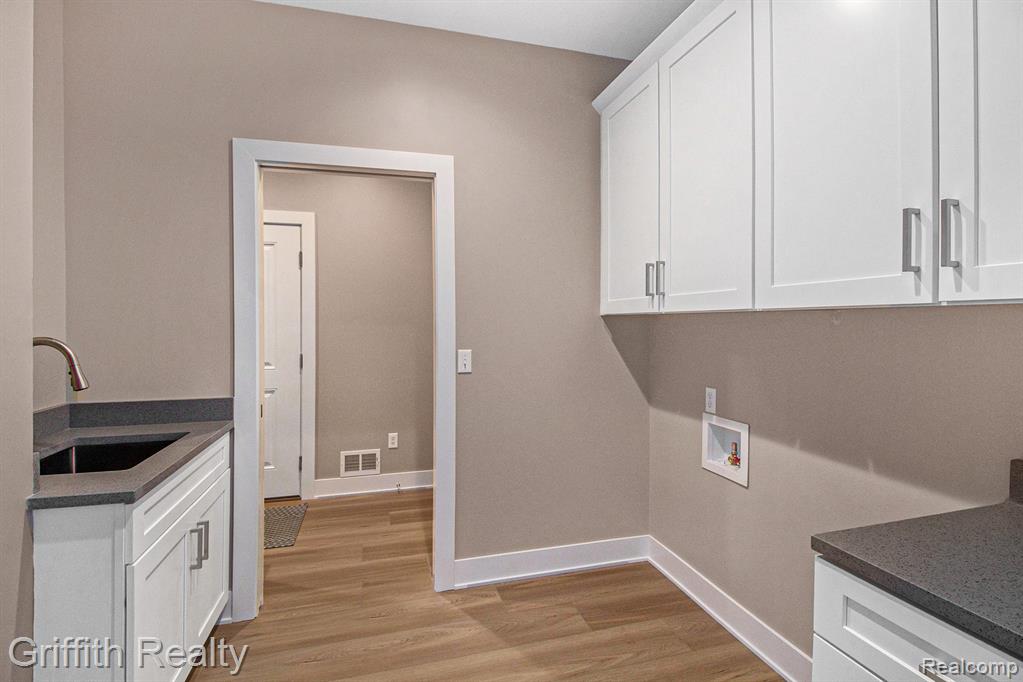 2763 Clivedon Road, Howell, MI 48843 — Photo 18