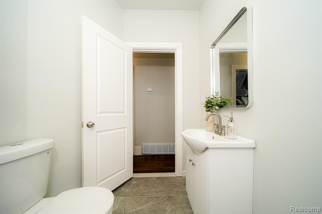 709 Ashland Street, Detroit, MI 48215 — Photo 43