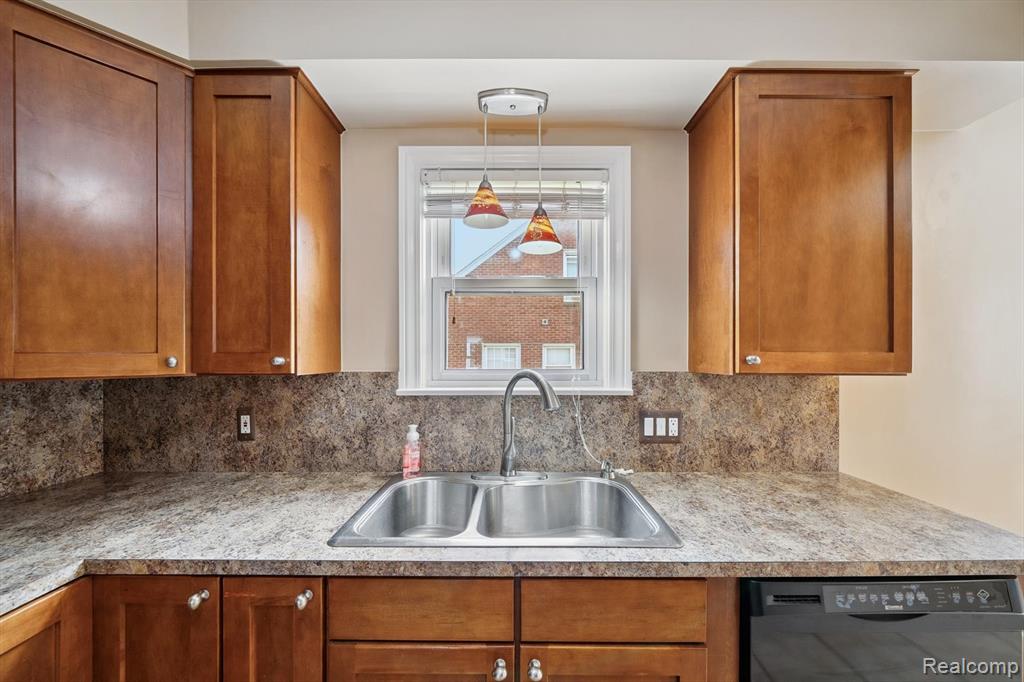 57 High Street, Mount Clemens, MI 48043 — Photo 11