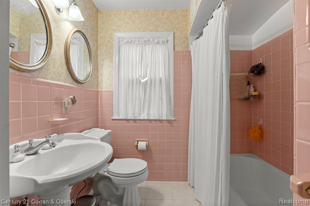 830 S Lafayette St Street, Dearborn, MI 48124 — Photo 15