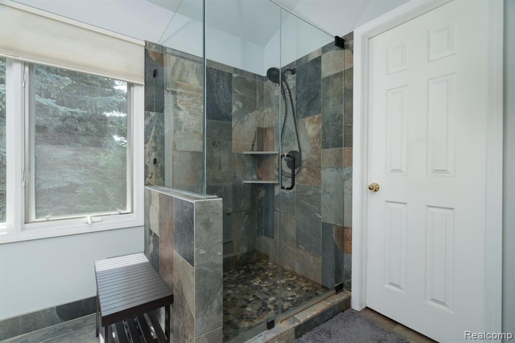 4096 Villager Dr Drive, Lake Orion, MI — Photo 26