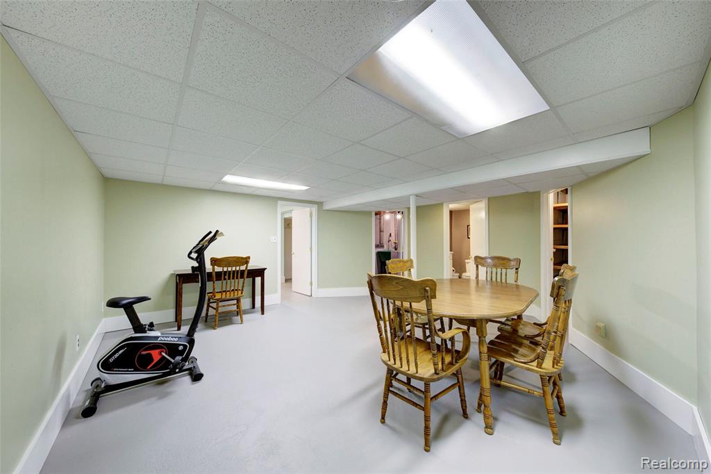 31906 Cambridge Street, Garden City, MI — Photo 23