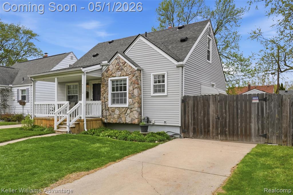 14020 Borgman Street, Oak Park, MI 48237 — Photo 2